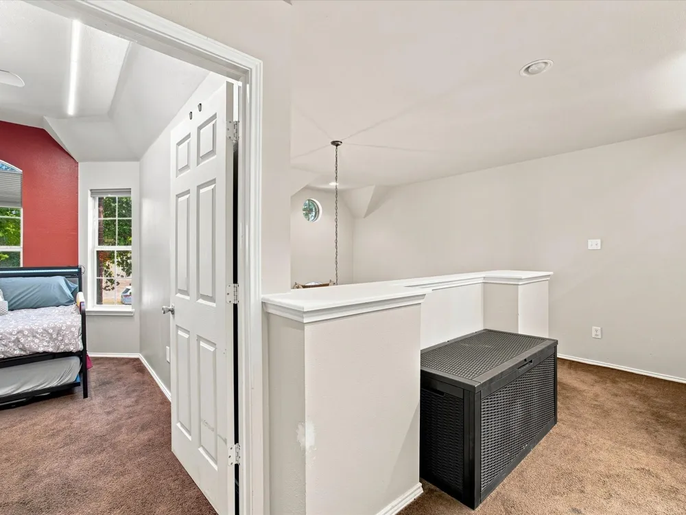 302 Republic Lane Euless, TX 76040