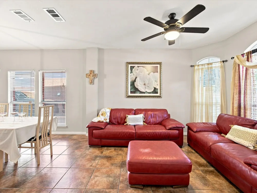 302 Republic Lane Euless, TX 76040