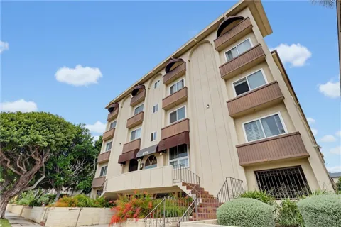 8738 Delgany #301
