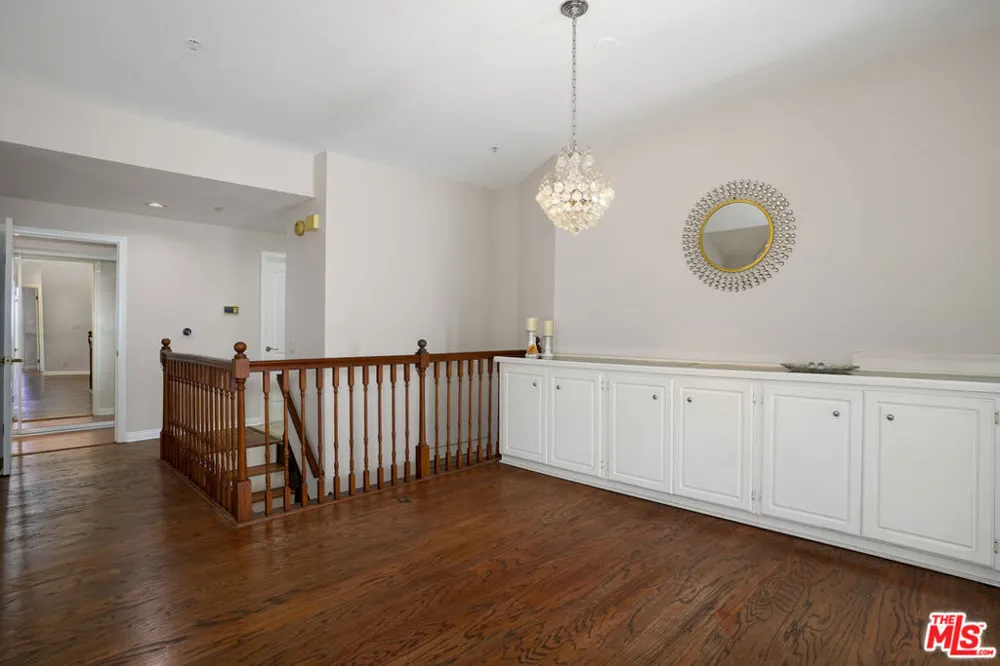 10630 Eastborne Avenue #306 Los Angeles, CA 90024