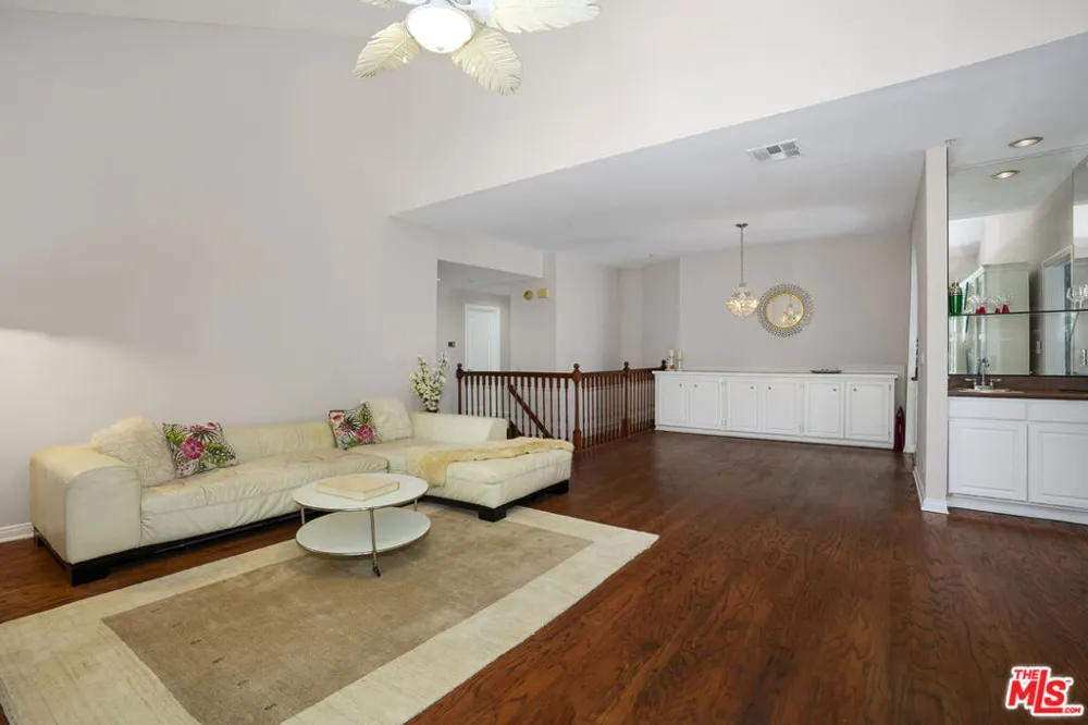 10630 Eastborne Avenue #306 Los Angeles, CA 90024