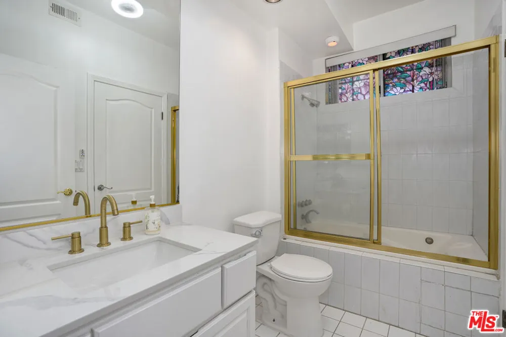 10630 Eastborne Avenue #306 Los Angeles, CA 90024