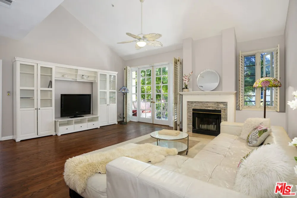 10630 Eastborne Avenue #306 Los Angeles, CA 90024