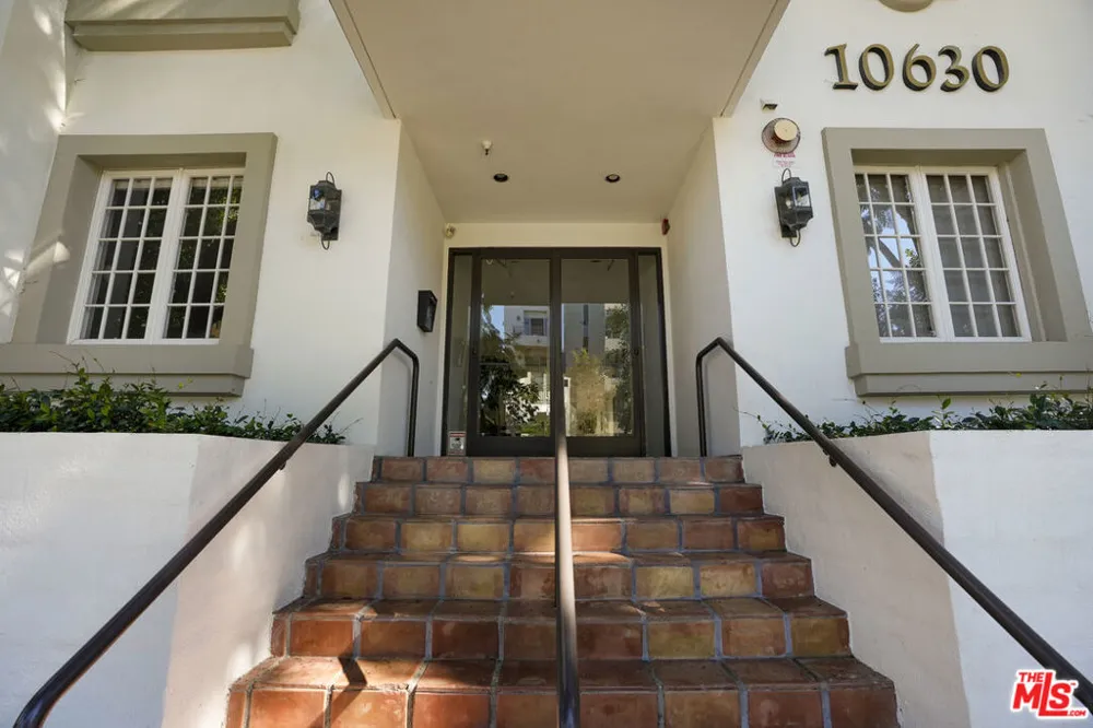 10630 Eastborne Avenue #306 Los Angeles, CA 90024