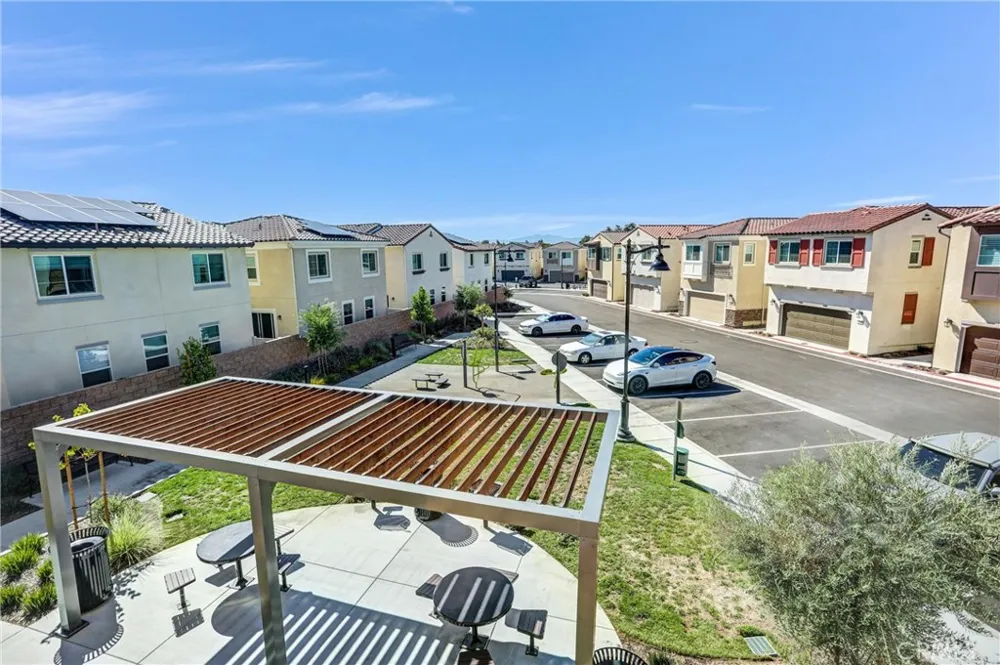 475 Meyer Upland, CA 91786