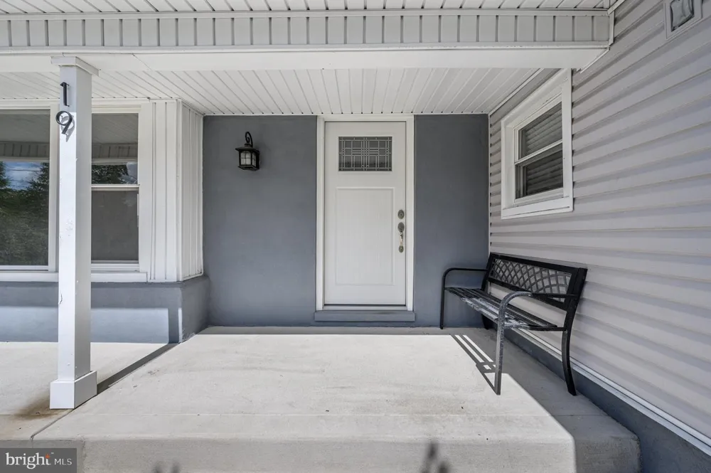 19 BUCKNELL DRIVE Cherry Hill, NJ 08034
