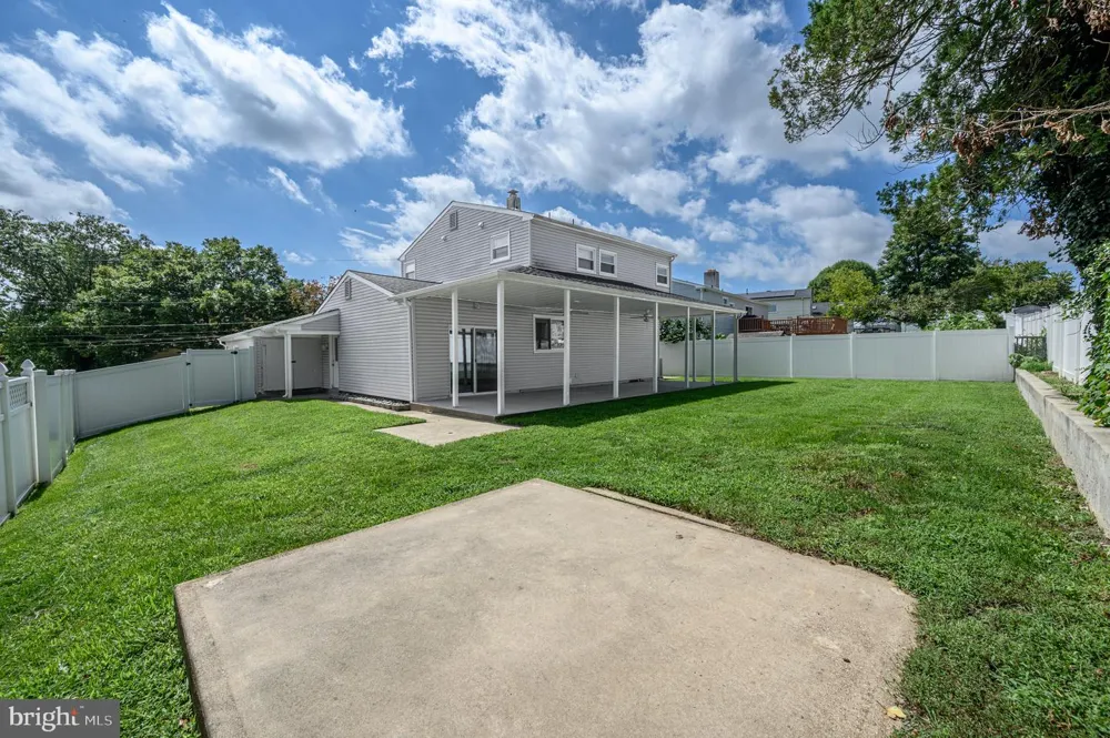 19 BUCKNELL DRIVE Cherry Hill, NJ 08034