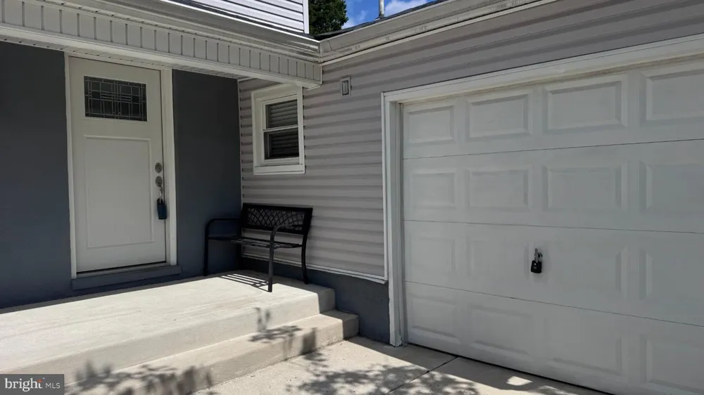 19 BUCKNELL DRIVE Cherry Hill, NJ 08034