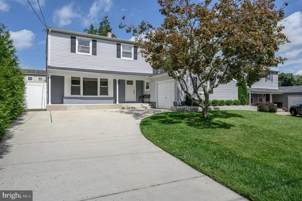 19 BUCKNELL DRIVE Cherry Hill, NJ 08034