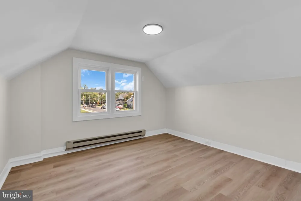 33 MORRIS AVENUE Burlington, NJ 08016