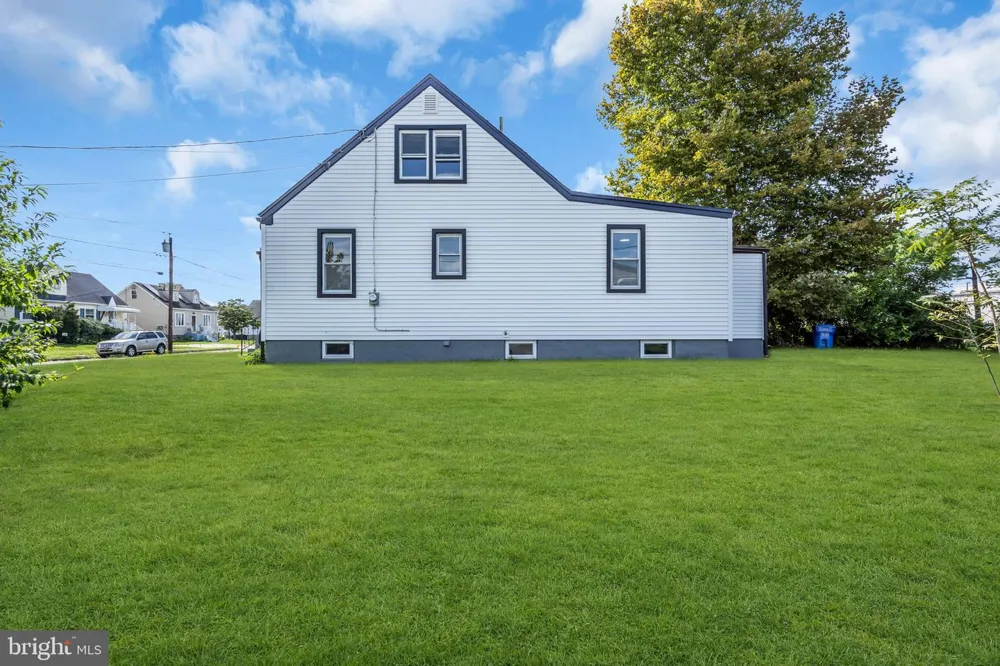 33 MORRIS AVENUE Burlington, NJ 08016
