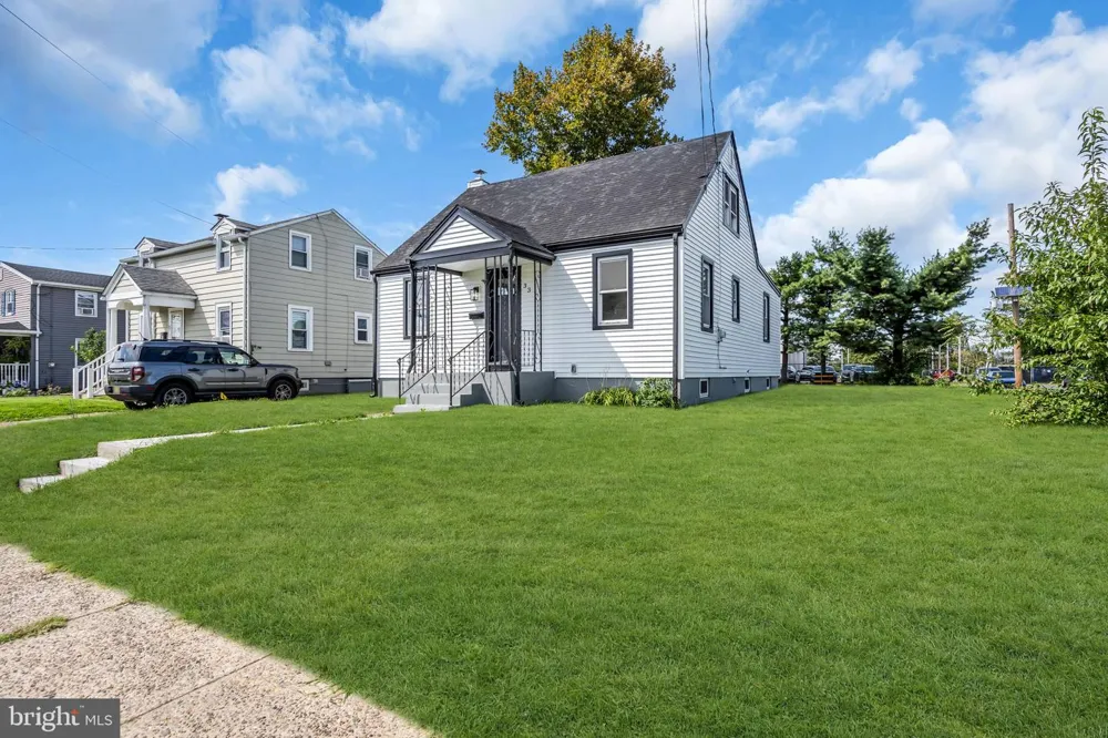33 MORRIS AVENUE Burlington, NJ 08016