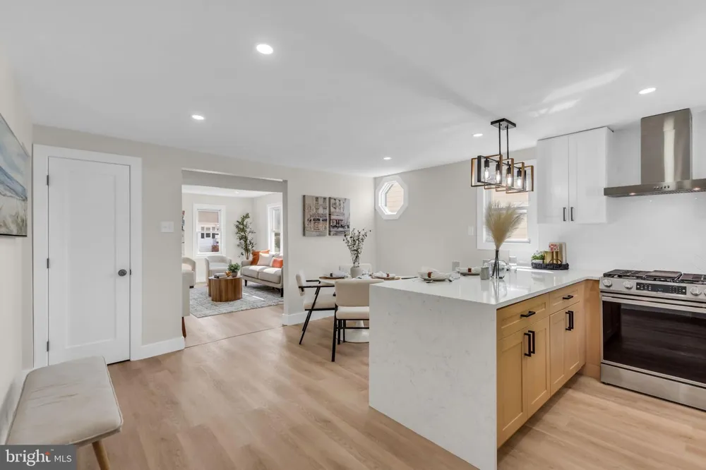 33 MORRIS AVENUE Burlington, NJ 08016