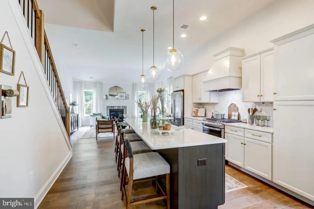 114 FIELD LANE Millersville, PA 17551