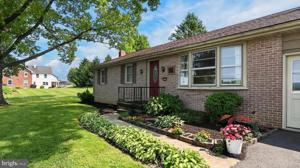 5757 DIVISION HIGHWAY Narvon, PA 17555