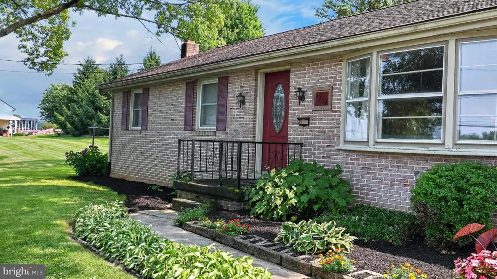 5757 DIVISION HIGHWAY Narvon, PA 17555