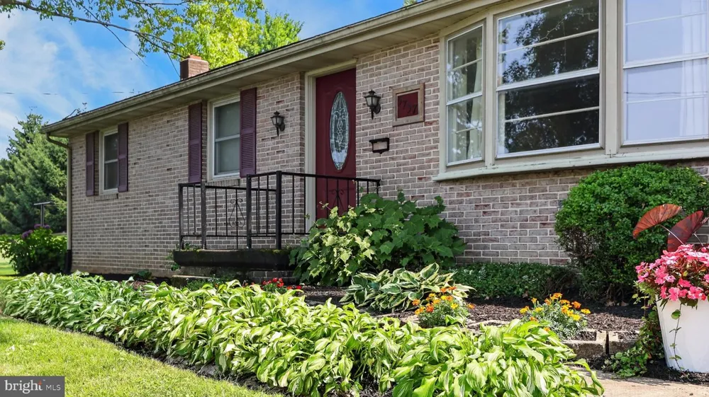5757 DIVISION HIGHWAY Narvon, PA 17555