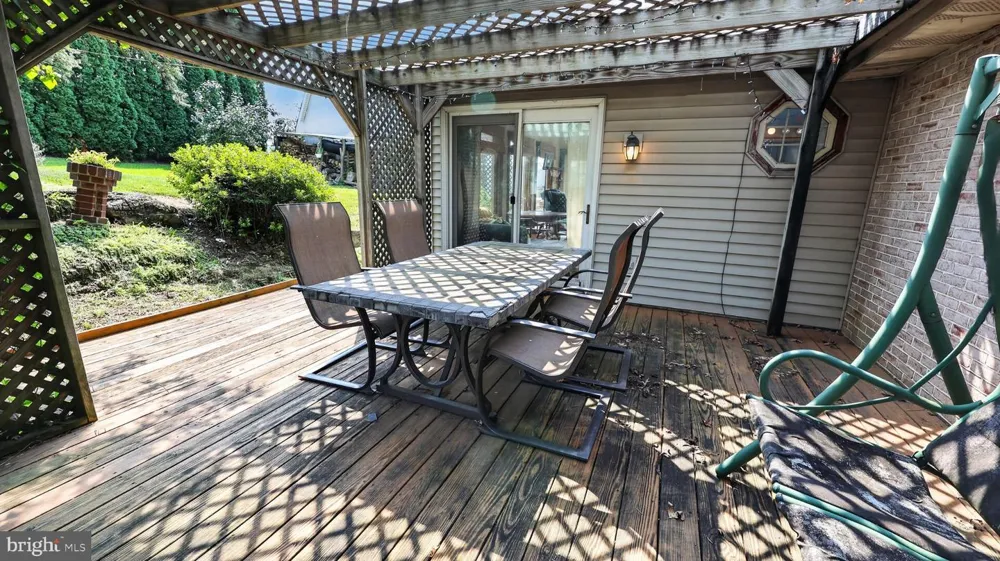 5757 DIVISION HIGHWAY Narvon, PA 17555