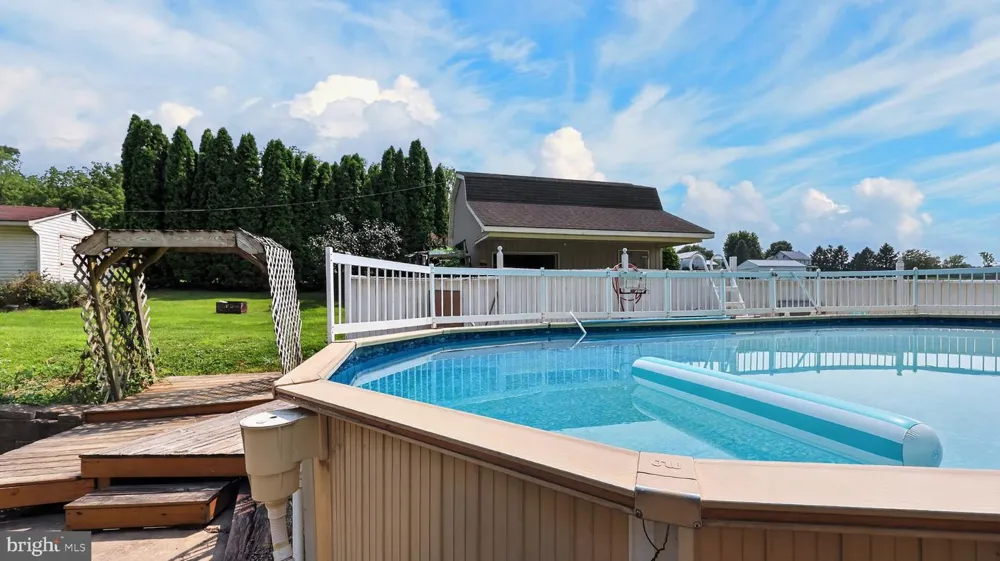 5757 DIVISION HIGHWAY Narvon, PA 17555