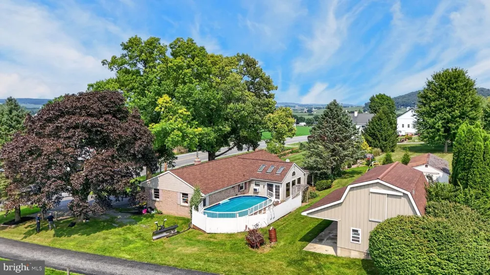 5757 DIVISION HIGHWAY Narvon, PA 17555