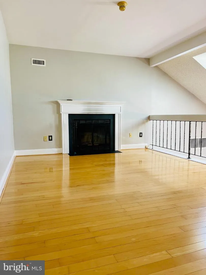 1908 SOCIETY PLACE Newtown, PA 18940
