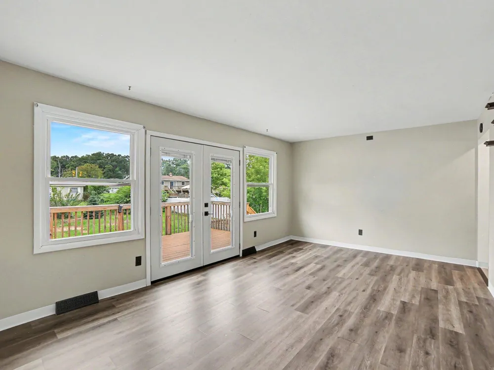 1825 Oak Park Drive Muskegon, MI 49442