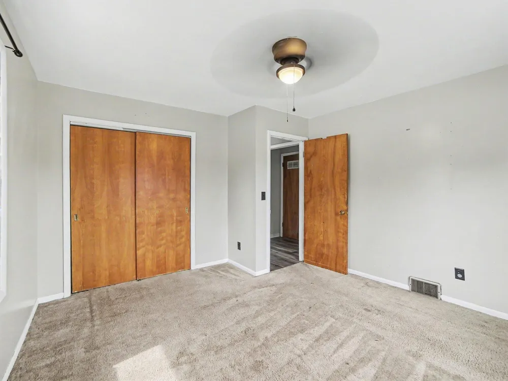 1825 Oak Park Drive Muskegon, MI 49442