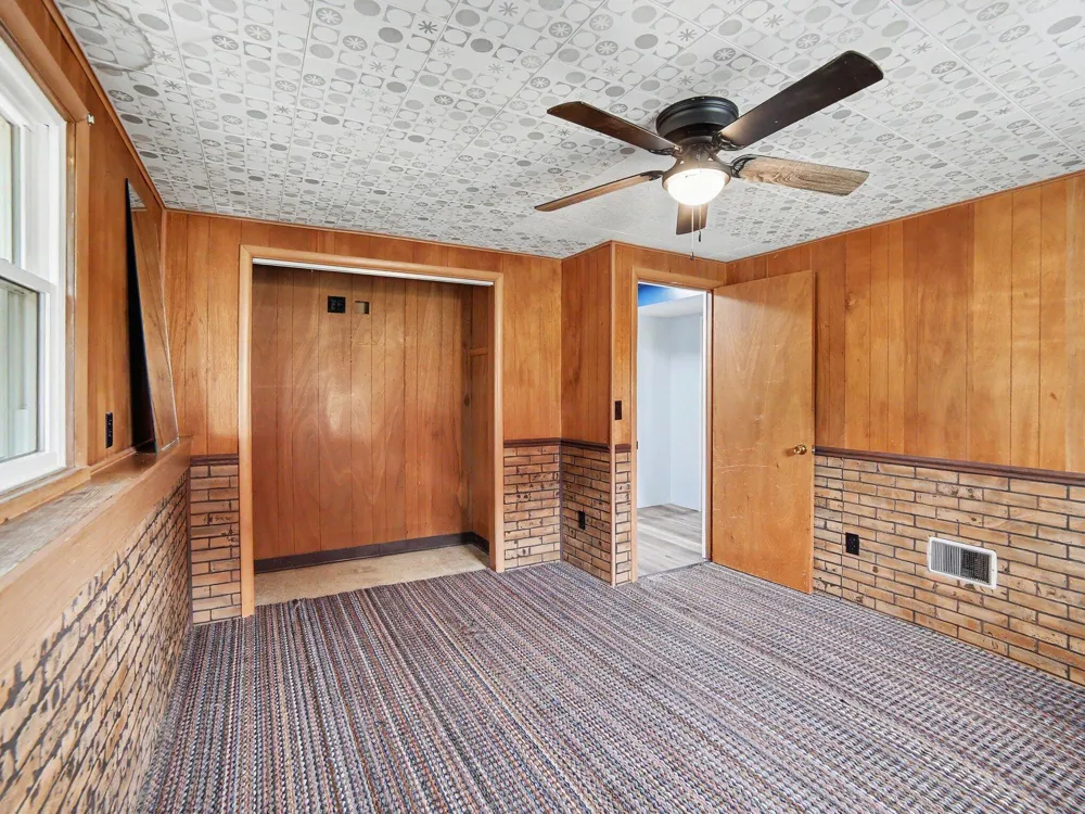 1825 Oak Park Drive Muskegon, MI 49442