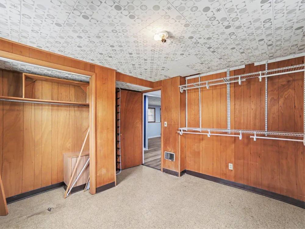 1825 Oak Park Drive Muskegon, MI 49442