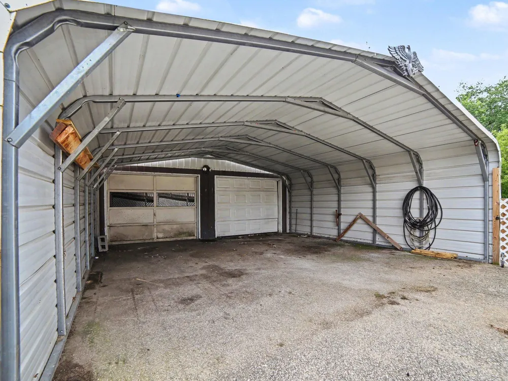 1825 Oak Park Drive Muskegon, MI 49442