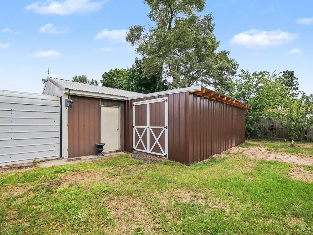 1825 Oak Park Drive Muskegon, MI 49442