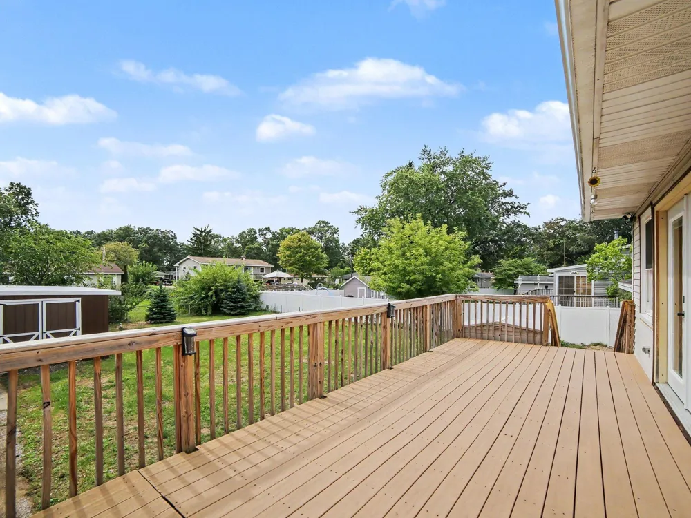 1825 Oak Park Drive Muskegon, MI 49442