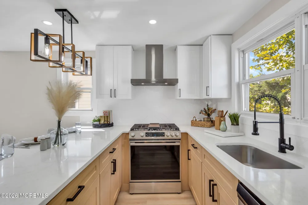 33 Morris Street Burlington, NJ 08016