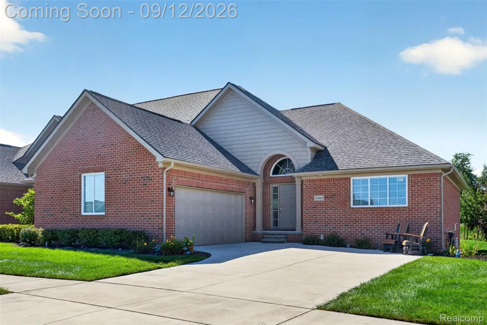 49665 Manistee Drive Chesterfield Township, MI 48047