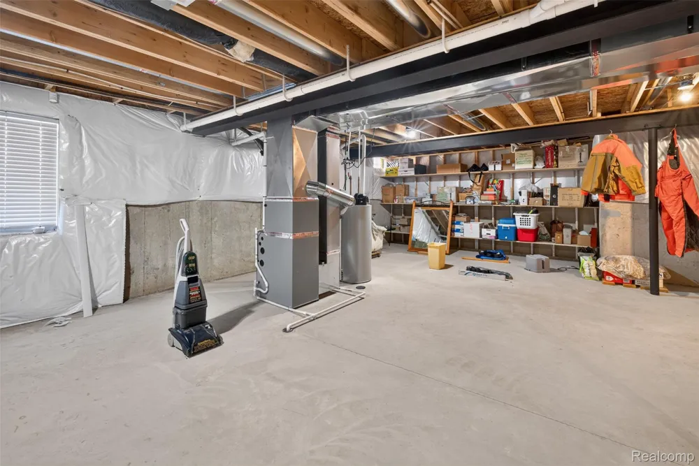 49665 Manistee Drive Chesterfield Township, MI 48047