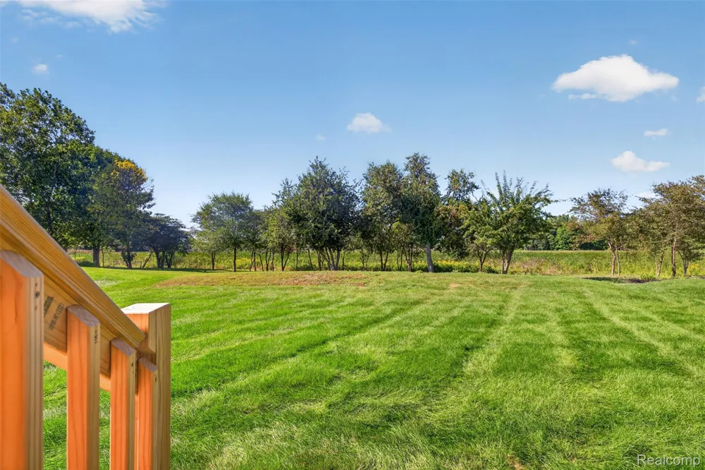49665 Manistee Drive Chesterfield Township, MI 48047