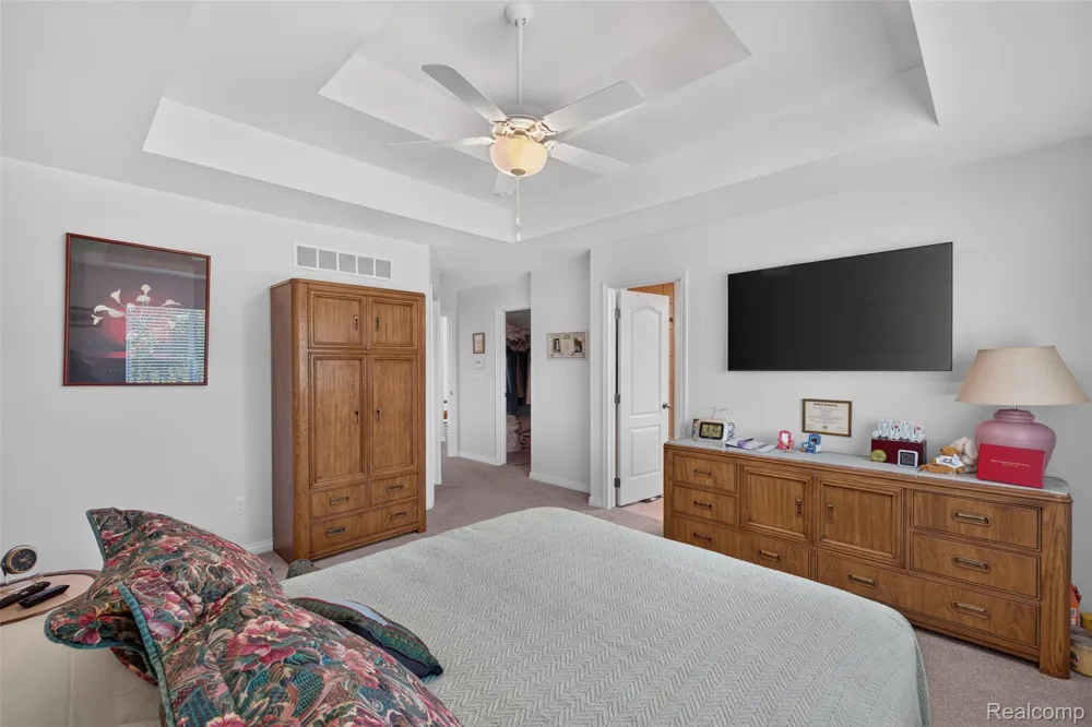 49665 Manistee Drive Chesterfield Township, MI 48047
