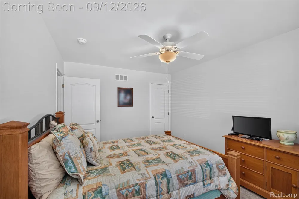 49665 Manistee Drive Chesterfield Township, MI 48047