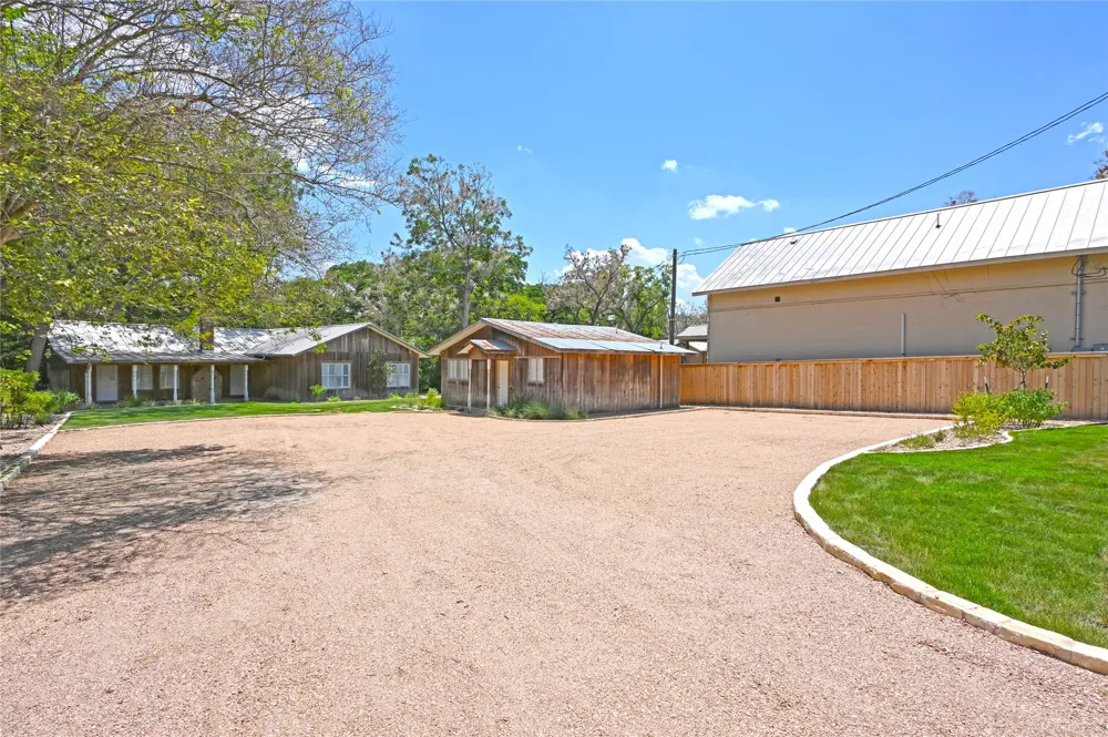 2221 GRUENE RD ROAD New Braunfels, TX 78130