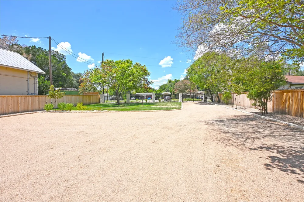 2221 GRUENE RD ROAD New Braunfels, TX 78130