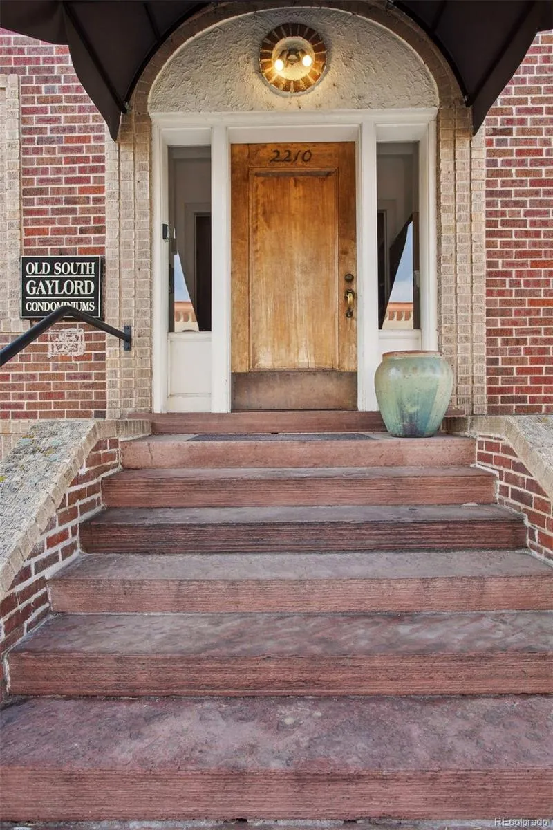 2210 E Mississippi Avenue #3 Denver, CO 80210