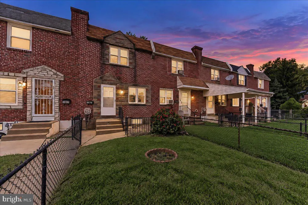 1976 CARTER ROAD Folcroft, PA 19032