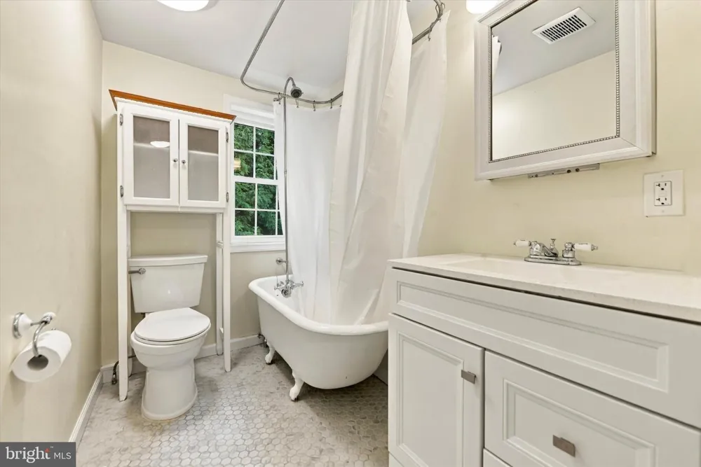 730 NEW STREET West Chester, PA 19380