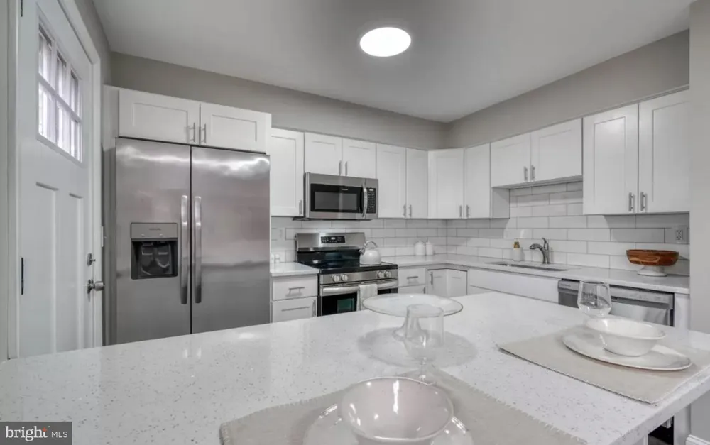 12 BADGER GATE Catonsville, MD 21228