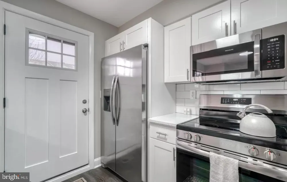 12 BADGER GATE Catonsville, MD 21228