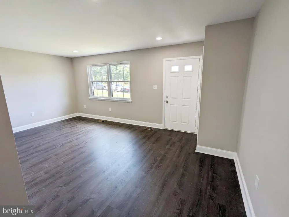 12 BADGER GATE Catonsville, MD 21228