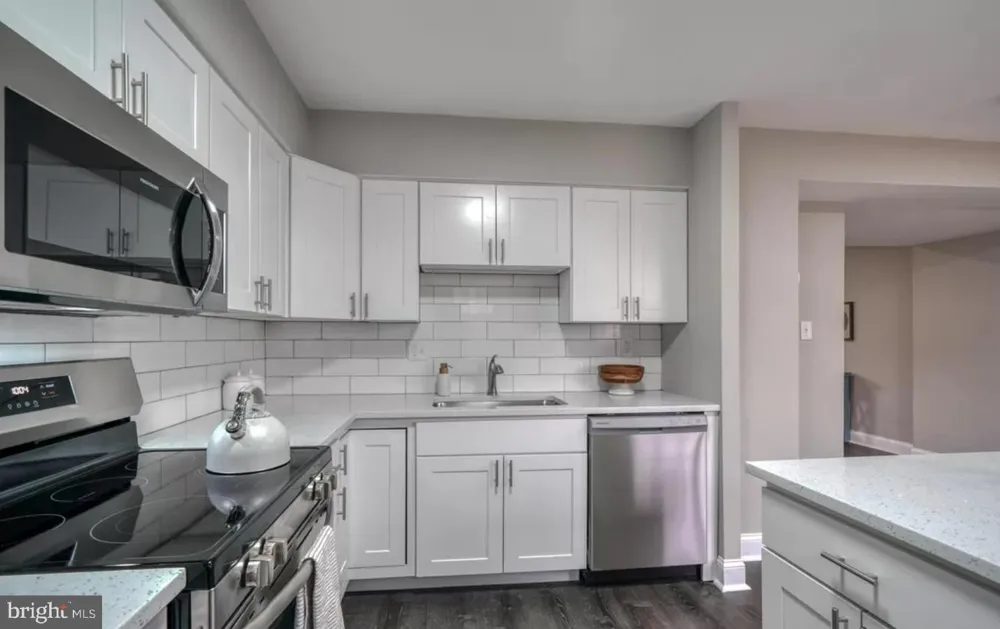 12 BADGER GATE Catonsville, MD 21228