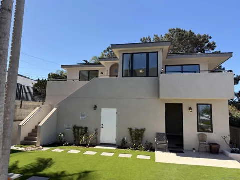 4647 Coronado Avenue