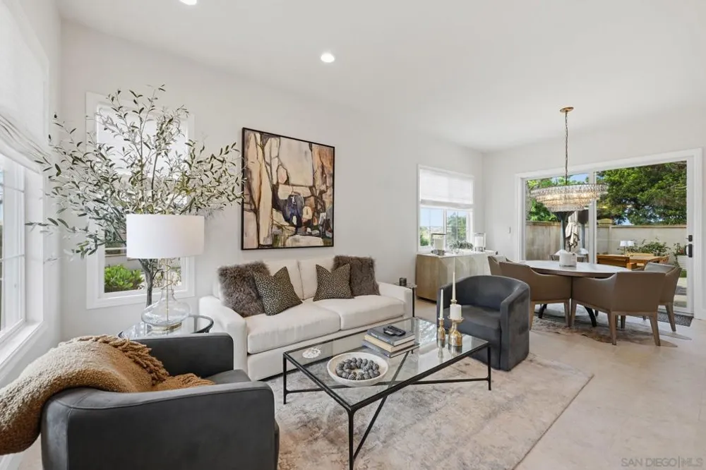 7001 Surfbird Circle Carlsbad, CA 92011