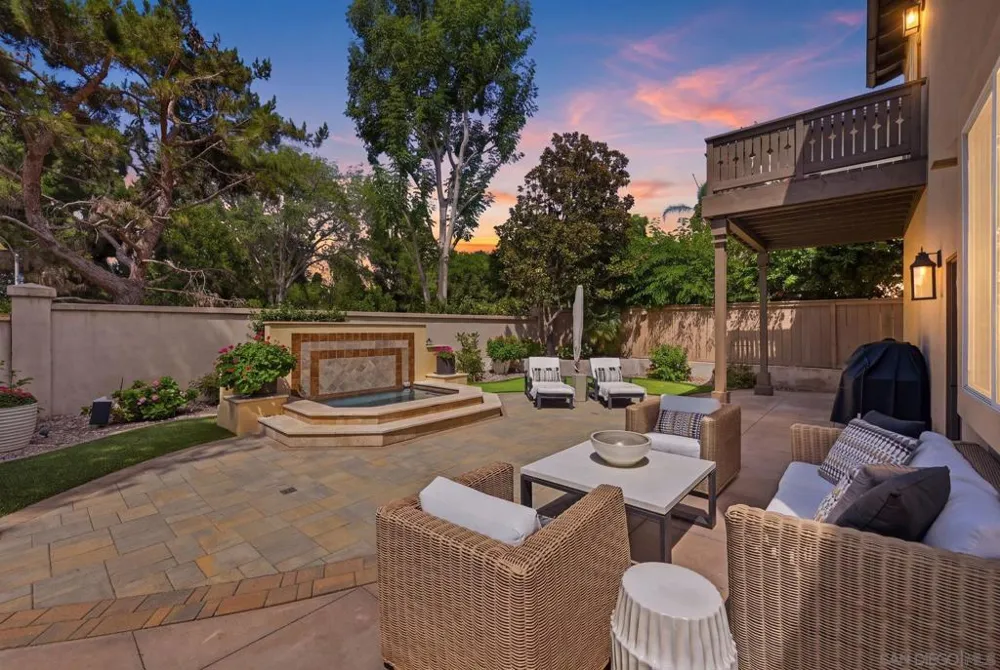 7001 Surfbird Circle Carlsbad, CA 92011